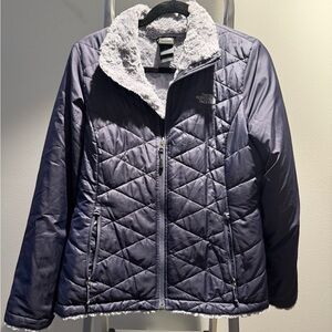 The North Face Women's Puffer Jacket - Dark Blue and Light Gray